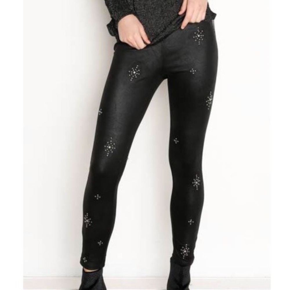 Free‎ People Vegan Skinny Fit Leggings Faux Suede Studded Black Pants Size 28